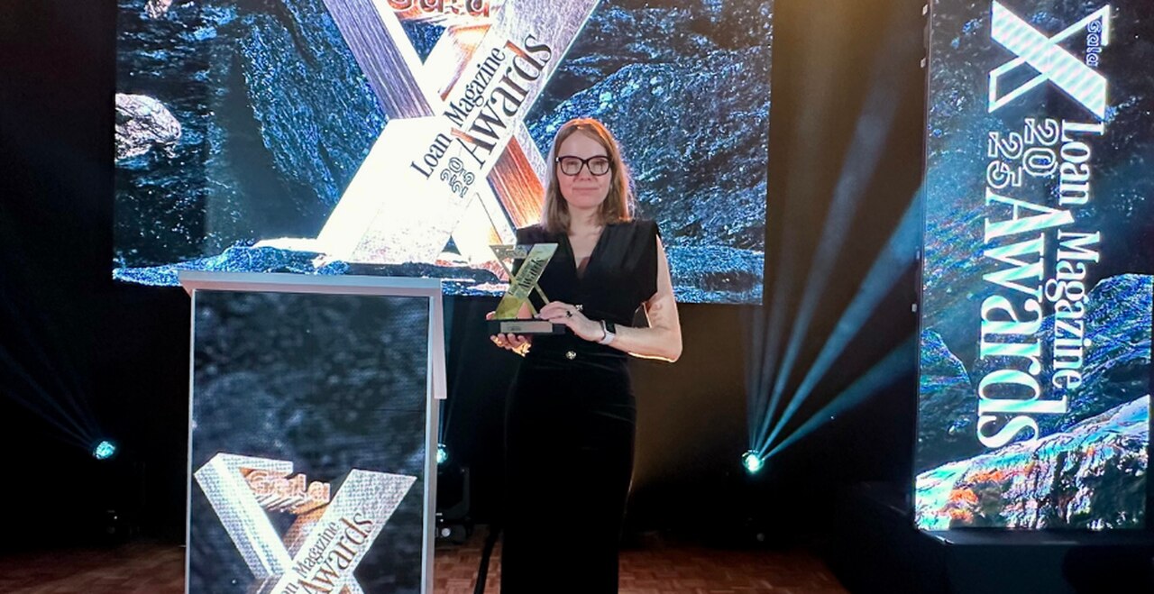 Monika Macura z nagrodą TOP BRAND DEKADY Loan Magazine Awards X